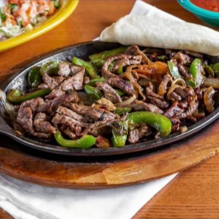 Savor Your Lunch with Us